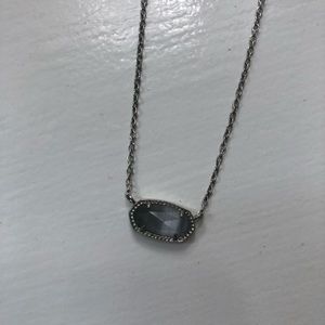 Kendra Scott classic necklace